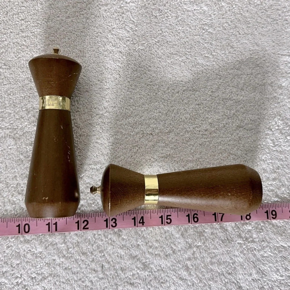 Vintage MCM Wood Salt & Pepper Shakers - Picture 7 of 7